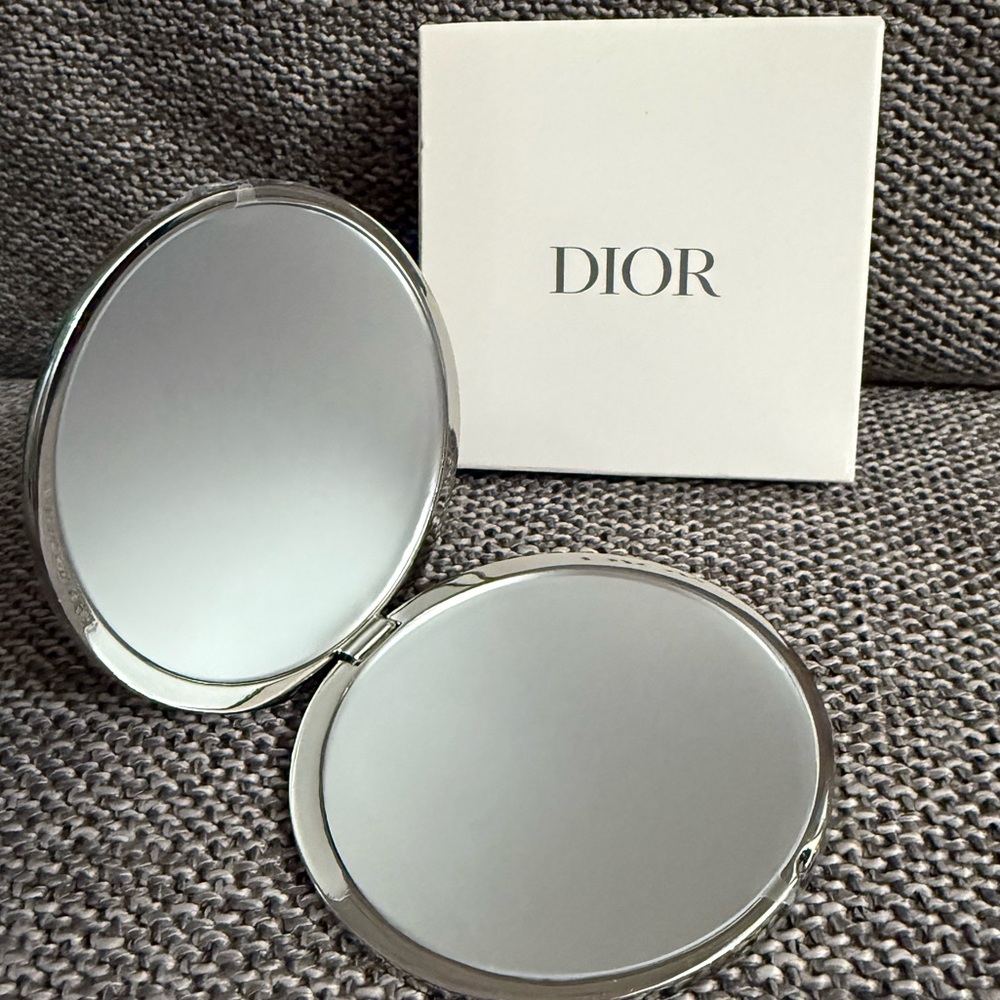 Dior Beauty Silver Double Sided Compact Pocket Mirror Silver New Authentic - Picture 11 of 17